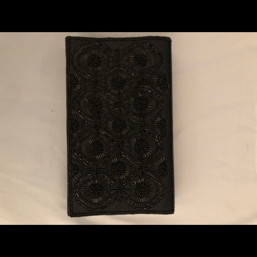Black beaded clutch with mirror